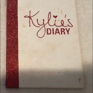 Kylie Cosmetics Kylie’s Diary Palette